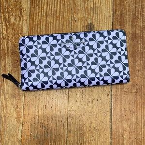 Kate spade hollie clover wallet